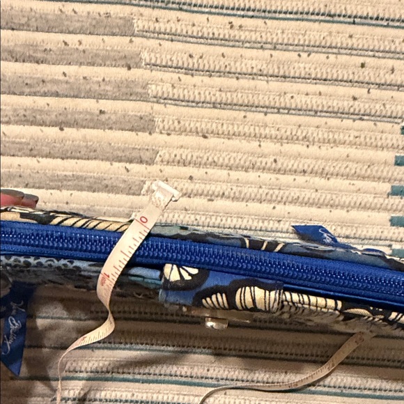 Vera Bradley Blue and White Floral Wallet - Picture 4 of 14